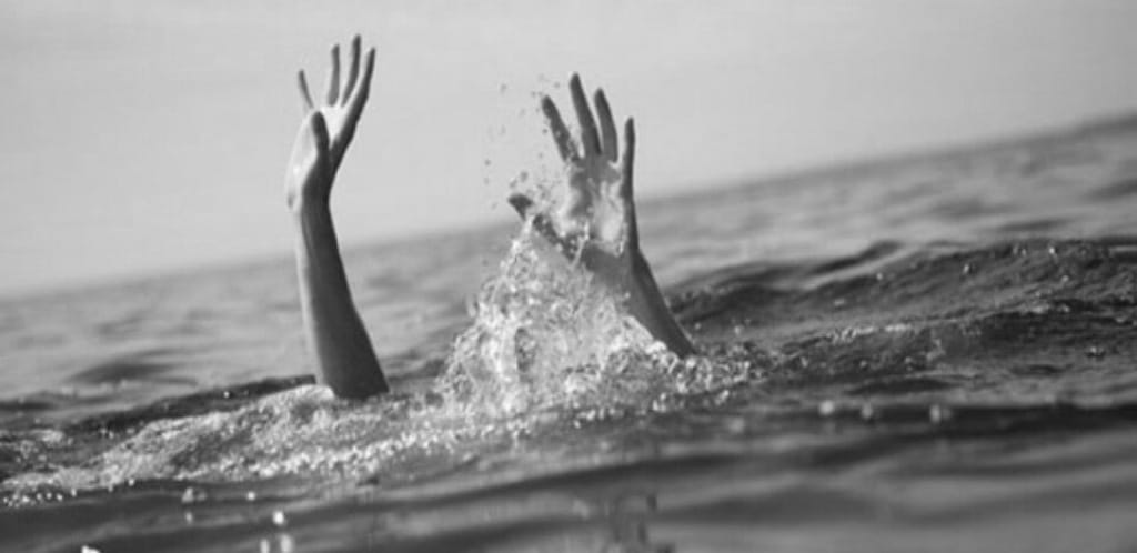 कानेपोखरीमा पौडी खेल्ने क्रममा खोलामा डुबेर ८ वर्षीय बालकको मृत्यु