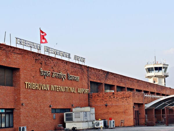 विमानस्थलबाट करिब ४० किलो  ‘थाई गाँजा’ सहित ८ जना पक्राउ