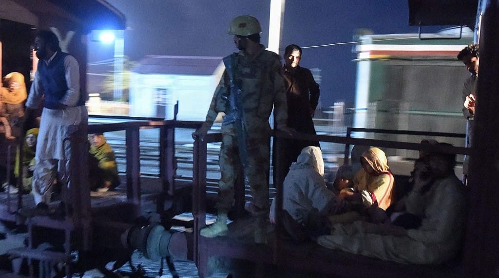 रेल बन्धक प्रकरण : १५५ यात्रुको उद्धार, ‘पूर्ण-स्तर’को अपरेसन सुरु ...