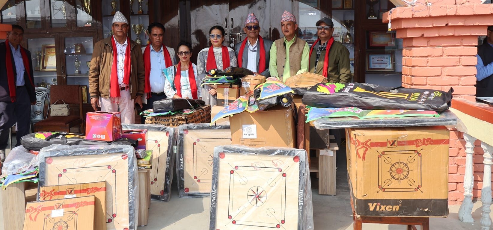 आधारभूत विद्यालयलाई खेल सामग्री सहयोग