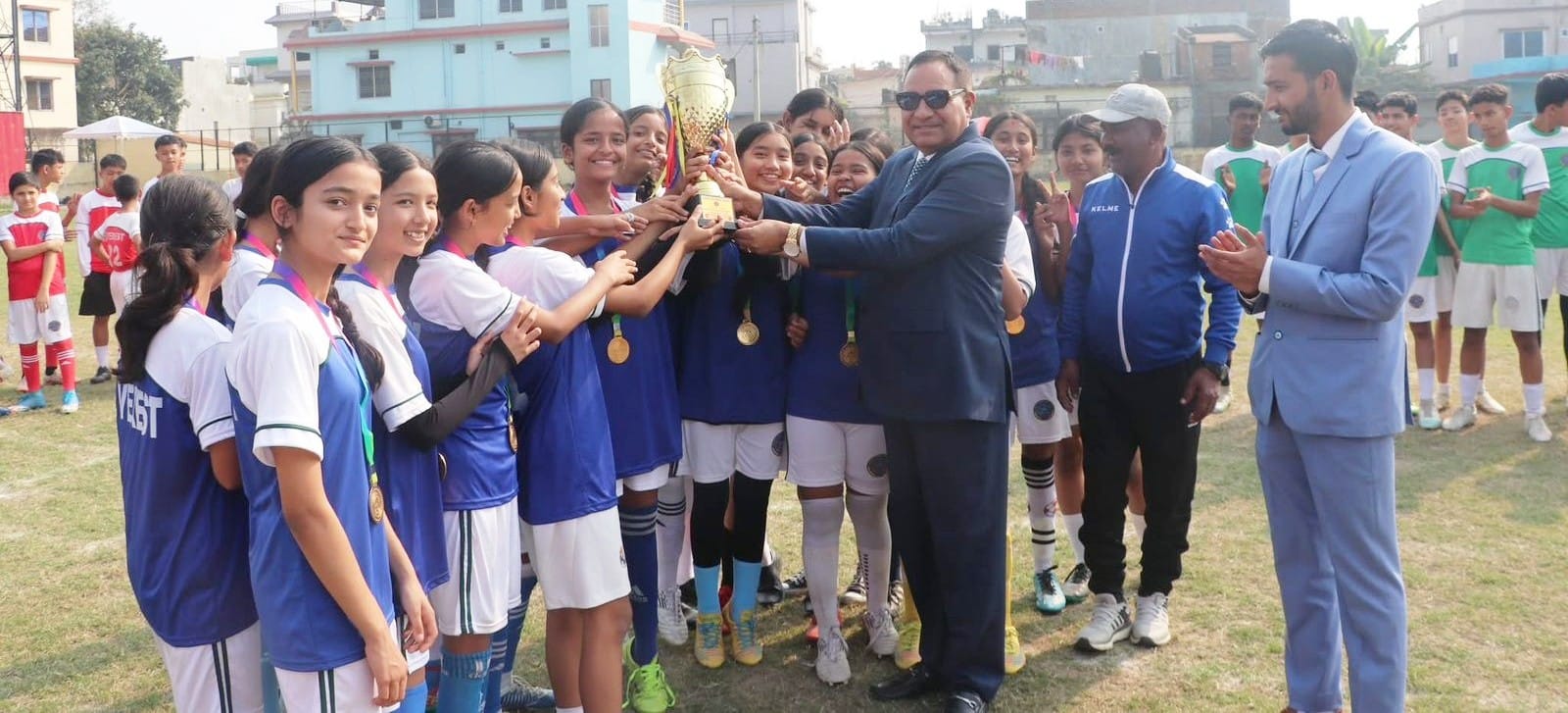एभरेस्ट अन्तर हाउस फुटबलमा सुमन, आयुष र आश्ना बने प्लेयर अफ द टुर्नामेन्ट