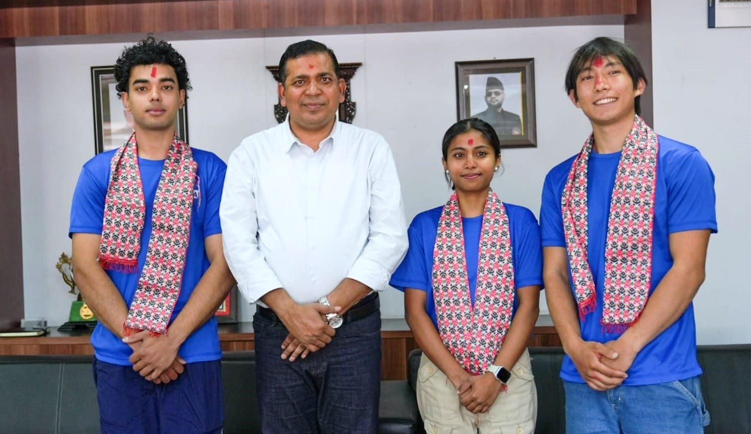 एसियाली खेलकुद छनोट र विश्व सिरिजका लागि नेपाली क्लाइम्बिङ टोली चीन प्रस्थान 
