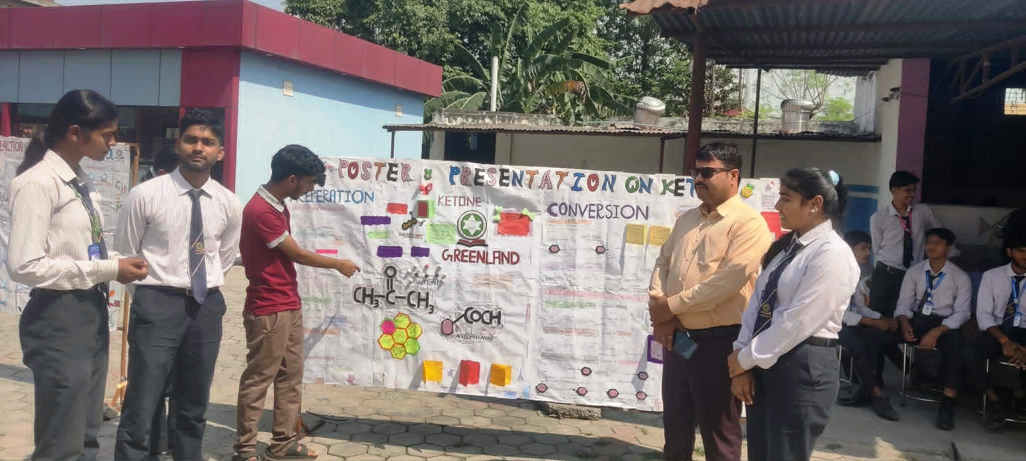 सिकाइलाई व्यवहारिक बनाउँदै, विद्यार्थीले गरे अर्ग्यानिक केमेस्ट्रीको ‘पोस्टर प्रिजेन्टेसन’