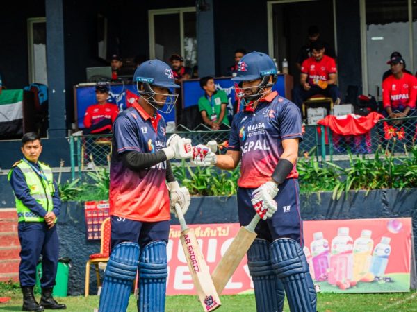 विश्वकप लिग–२:  नेपालले टस जितेर ब्याटिङ गर्दै, विनोद भण्डारीको पुनरागमन