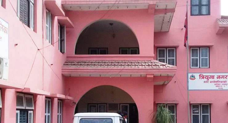 ‘सेतो पुर्जा’ पाएका सुकुम्वासीलाई नहटाउने त्रियुगा नगरपालिकाको अडान