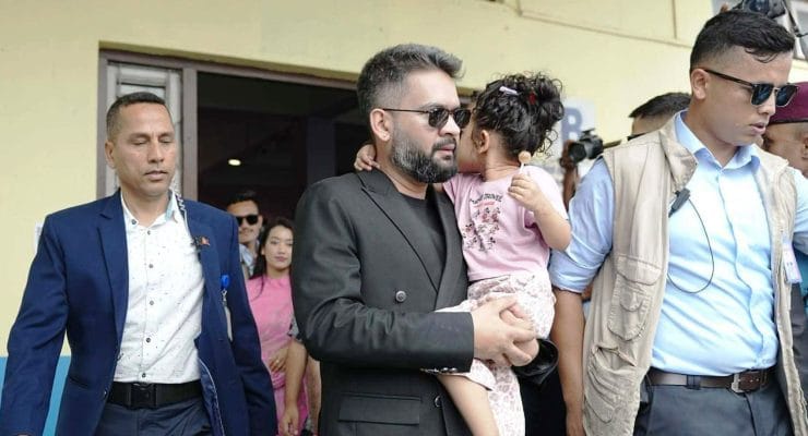 प्रधानमन्त्री बालेन शाह पुगे चितवन