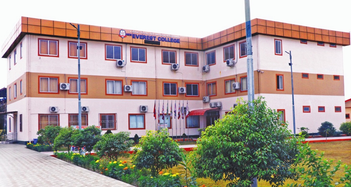 कक्षा १२ को परीक्षामा एभरेस्टका विद्यार्थी शतप्रतिशत उत्तीर्ण
