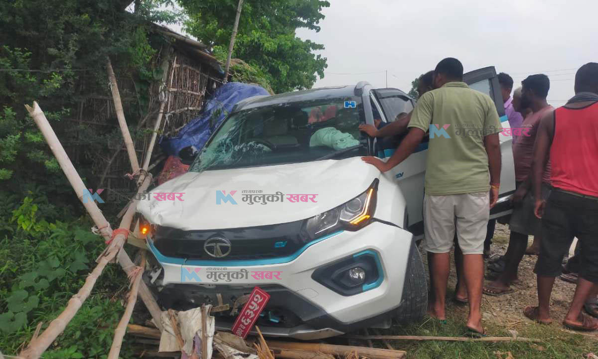 सुनसरीमा डाक्टरले चलाएको कारले दुर्घटना गरायो : प्रहरीका वरिष्ठ सईको मृत्यु, पत्नी घाइते