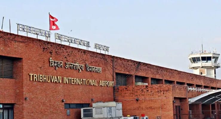 विदेशी मुद्रासहित नेपाल एयरलाइन्सका कर्मचारी विमानस्थलबाट पक्राउ