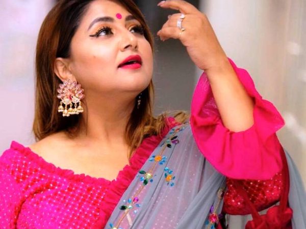 कलाकार दीपाश्री निरौलाको ब्रेन ट्युमरको सफल शल्यक्रिया