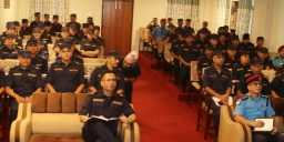 कोशी प्रदेश प्रहरी प्रमुख डीआइजी खनालद्वारा प्रहरी कर्मचारीहरूलाई विशेष निर्देशन
