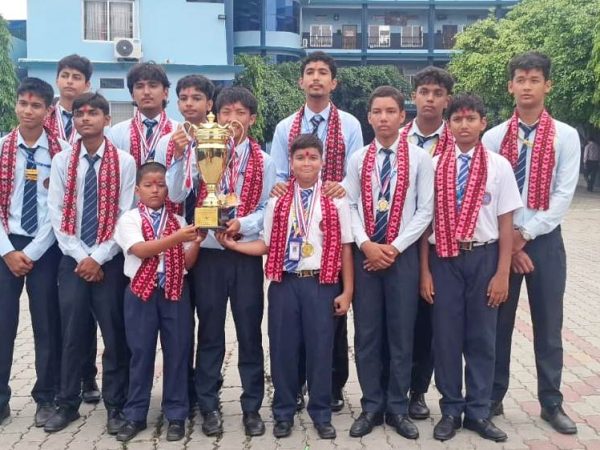 मोरङलाई प्रदेशमै प्रथम बनाउने एभरेस्टका पौडी खेलाडी सम्मानित