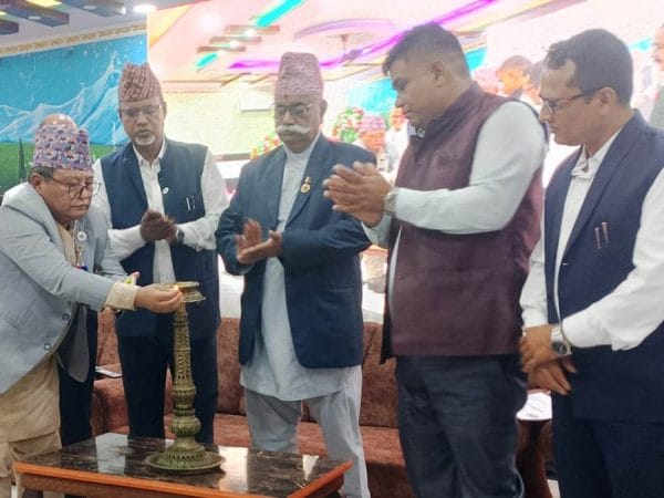 मन्त्रीहरू भाषण सकेर बाहिरिएपछि खेलकुद सरोकारवाला आक्रोशित