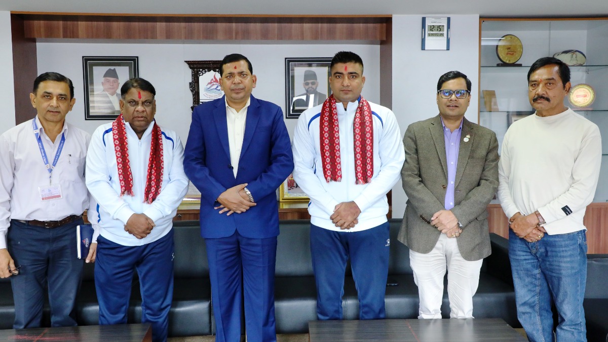 एलिस च्याम्पियनसिपमा भाग लिन कुस्ती टोली किर्गिस्तान जाँदै 