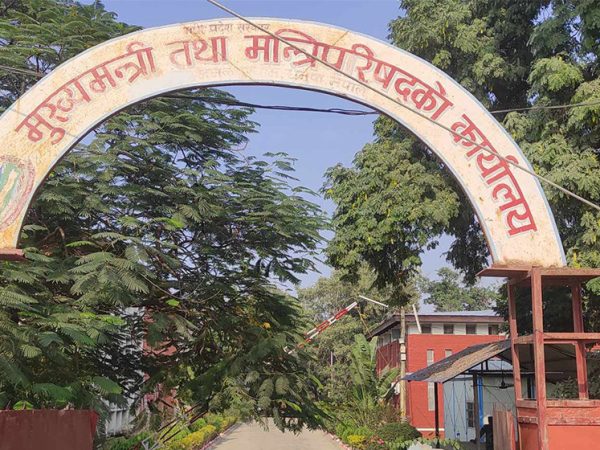 मृतक गणेश यादवको परिवारलाई मधेस सरकारले घर बनाइदिने