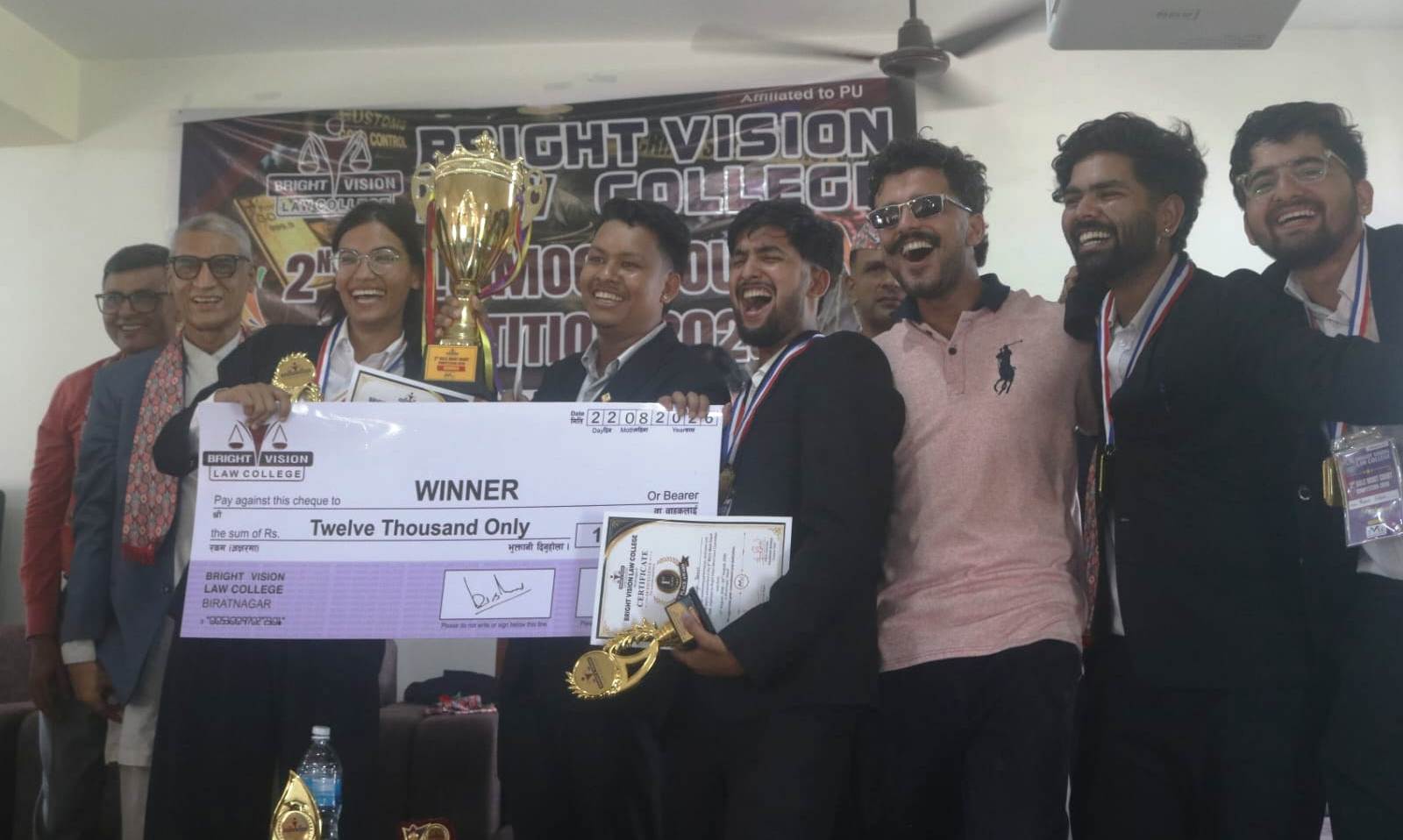 ब्राइट भिजन ल कलेजमा ‘मुटकोर्ट’ सम्पन्न: विद्यार्थीले गरे नमुना अदालतमा बहस