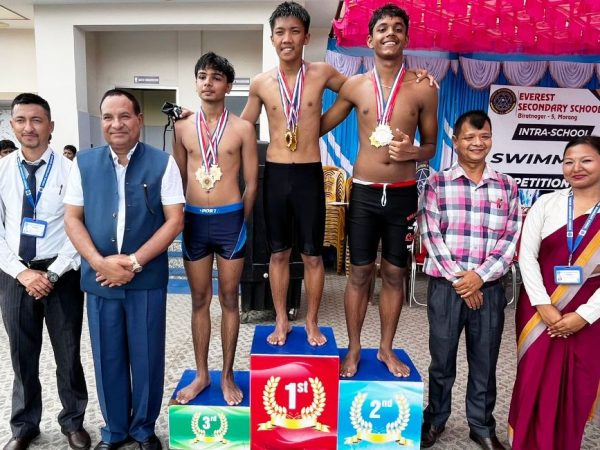 एभरेस्टको पौडीमा धावा र आश्ना उत्कृष्ट
