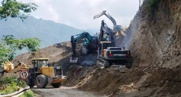 कृष्णभीरमा सडक खुलाउन तीव्र काम हुँदै 