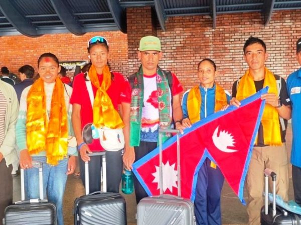 एसिया ट्रेलमा सहभागी हुने टोली भियतनाम प्रस्थान