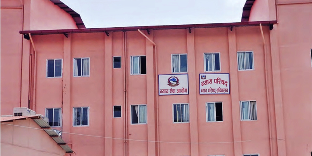 उच्चका ३ र जिल्ला अदालतका १५ न्यायाधीश सरुवा (सूचिसहित)