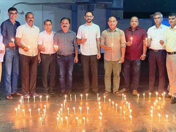 जेनजी सहिदको सम्झनामा मोरङ उद्योग व्यापार संघमा दीप प्रज्वलन