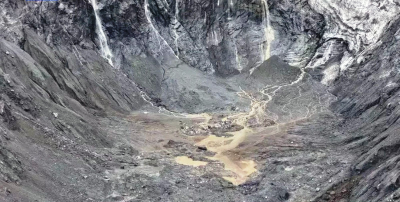 छोचेन खोलाको ताल आसपास हिमनदी खस्ने जोखिम कायमै