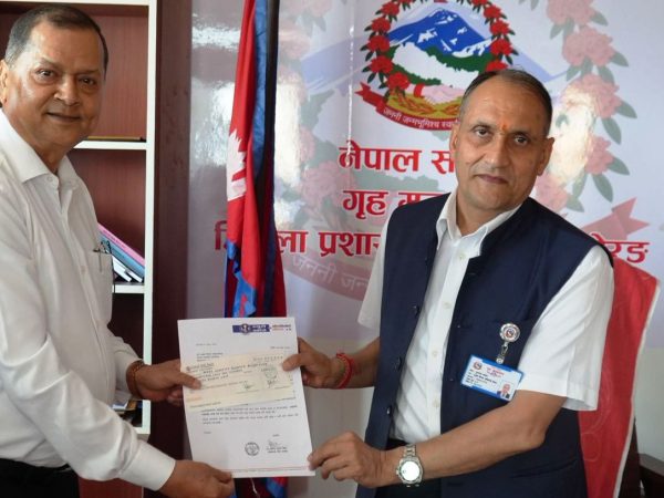 बाढीपीडितको राहतका लागि न्युरो अस्पतालद्वारा २१ लाख रुपैयाँ सहयोग