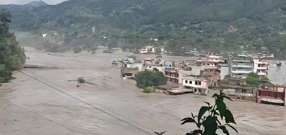 भोटेकोशी बाढीपछि १३ हजारभन्दा बढीको उद्धार