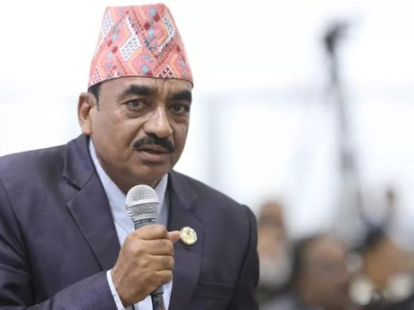 आइतबारको बिदा खारेज गरी पुरानै व्यवस्था कायम गर्न संसदमा माग