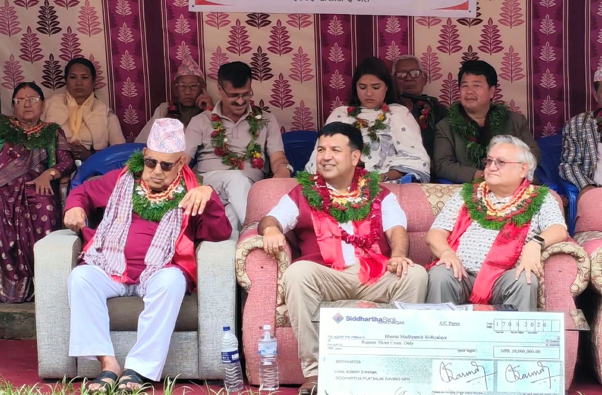 पुर्खाको नाममा विद्यालय, विपन्न विद्यार्थीलाई छात्रवृत्ति