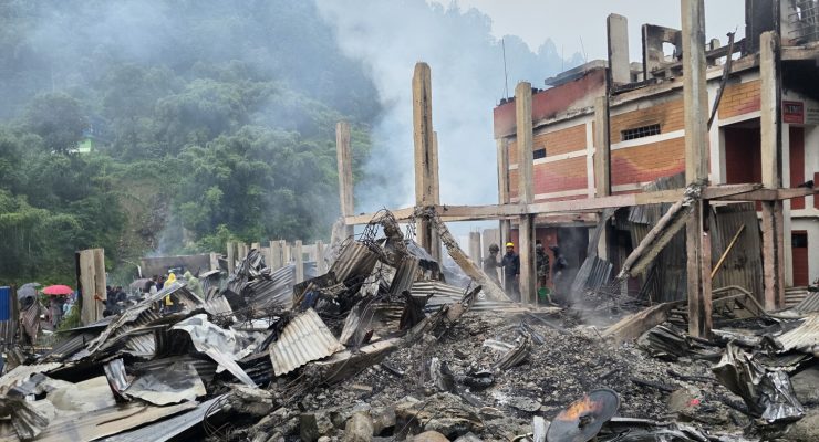 ताप्लेजुङको दोभान बजारमा आगलागी दोहोरिँदा स्थानीयको बिचल्ली
