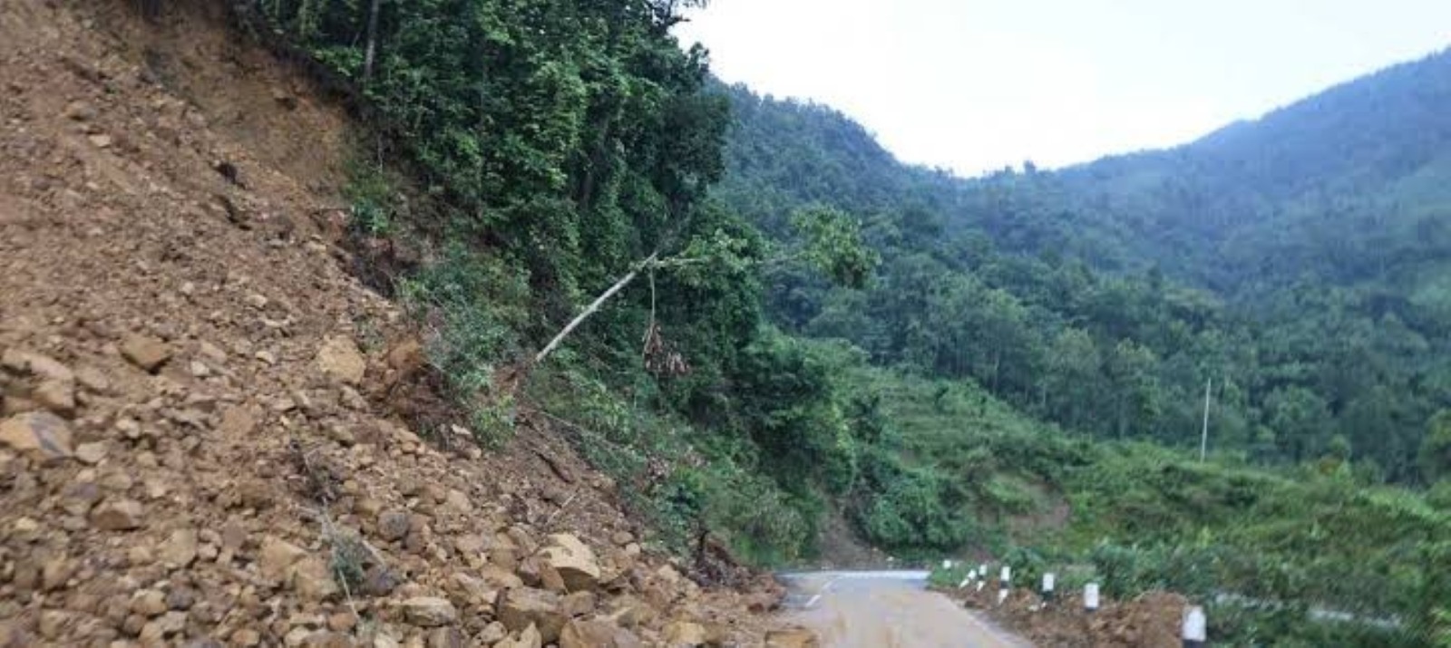 प्रतिकूल मौसमका कारण राति सवारी साधन चलाउन रोक