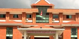 ९ लाख रुपैयाँ घुससहित नापी अधिकृत पक्राउ