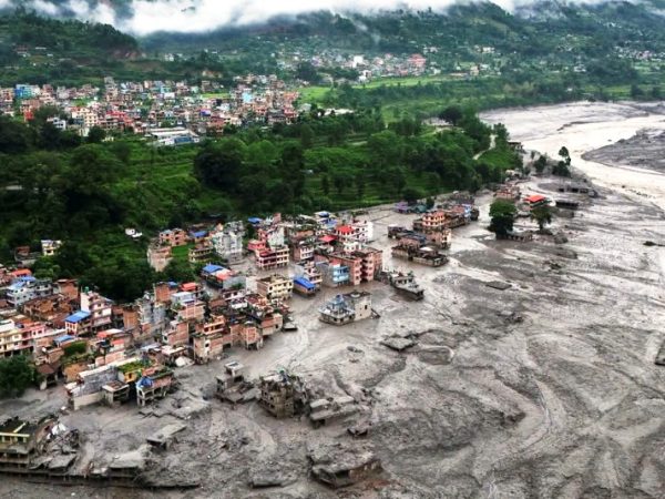 बाढी प्रभावित क्षेत्रका क्षतिग्रस्त सडक असोजभित्रै सञ्चालनमा ल्याइने