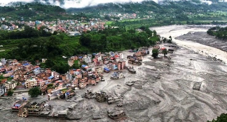 भोटेकोशी बाढीमा ६७७ मजदुर सम्पर्कविहीन, ५१५ ट्रक तथा कन्टेनर हराए