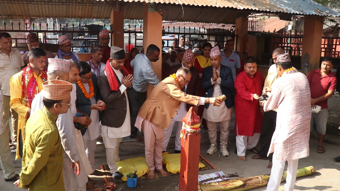 विराटनगरमा फूलपाती भित्र्याइयो, यस वर्ष बन्दुकबाट सलामी दिइएन