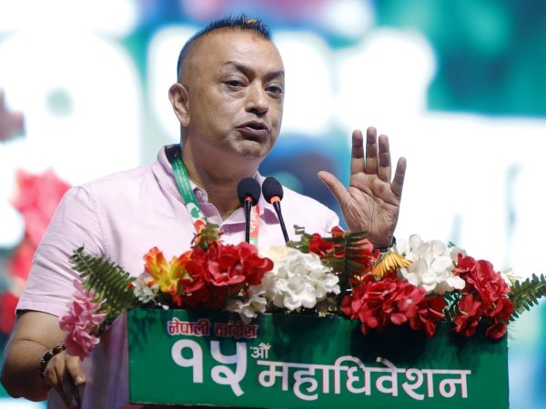 बदलिएको कांग्रेसले देश पनि बदल्छ: गगन थापा