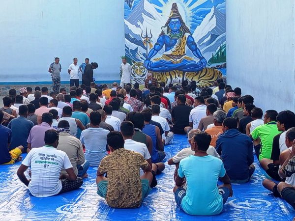 मोरङ कारागारमा विपश्यना ध्यान: कैदीबन्दीमा सकारात्मक सोच र व्यवहार परिवर्तनको प्रयास