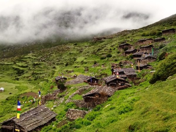 दुर्गम याङ्मा यात्रामा सहजता थपिँदै, ढासापारमा बन्यो आश्रयस्थल