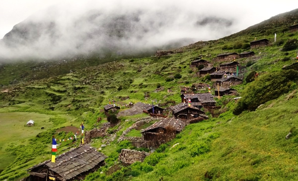 दुर्गम याङ्मा यात्रामा सहजता थपिँदै, ढासापारमा बन्यो आश्रयस्थल